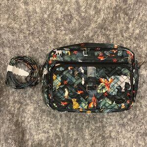 Lug Carousel XL wildlife black